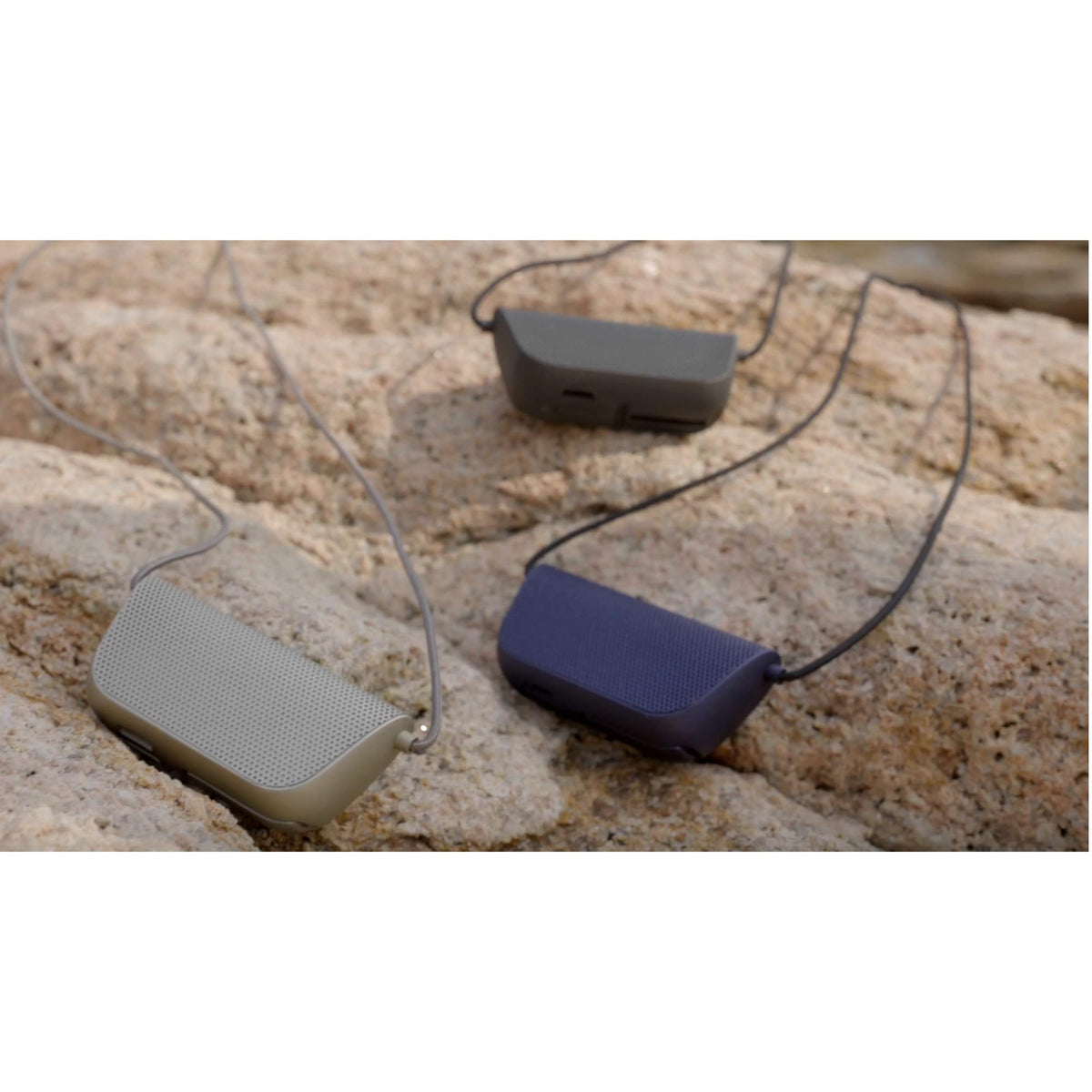 Bloomy Lotus Zen Wearable Negative Ion Diffuser, Blue